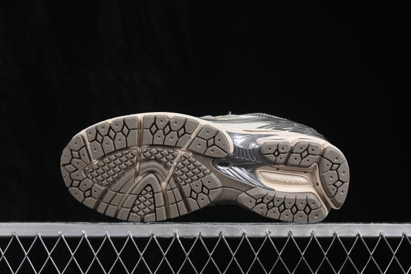 New Balance 1906 Series Retro Dad Running Sneakers with Cushioned Heel and Arch Support - U1906RCN
