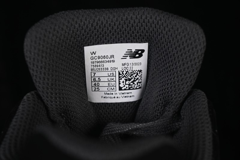 New Balance 9060 Retro Running Sneakers with ABZORB Cushioning and Suede Overlays - GC9060JR