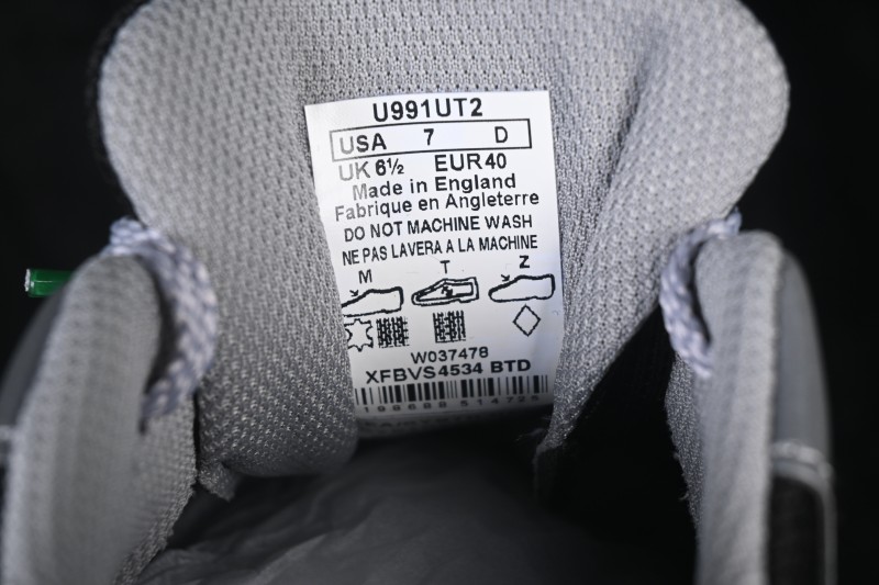 New Balance Made in USA M991 Series Classic Casual Running Sneakers with ABZORB Cushioning - U991UT2