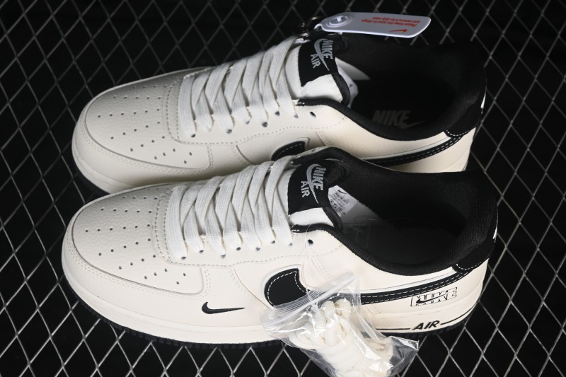 Nike Air Force 1 '07 Low Casual Sneakers with Two-Tone White and Black Design and Full-Length Air Cushion - DW8806-001