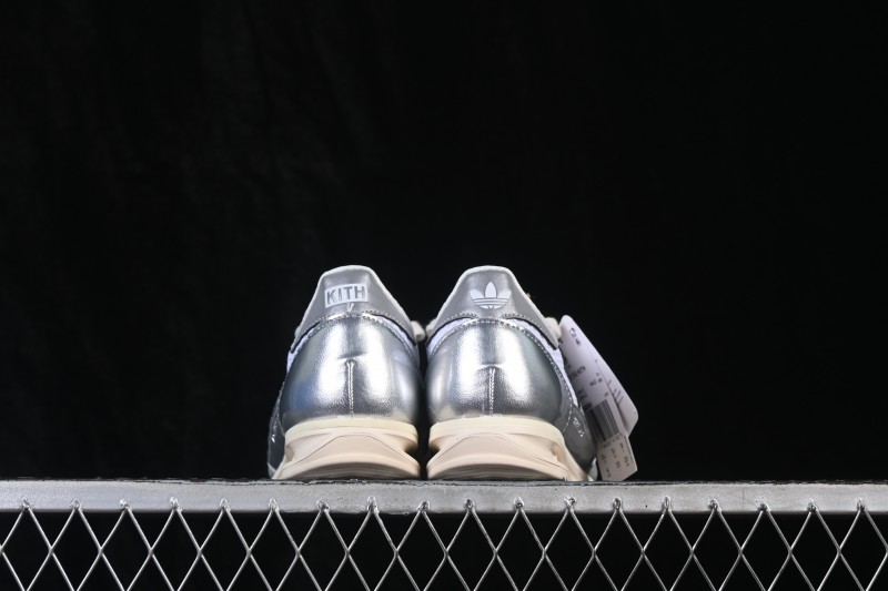Adidas Originals SL 72 Retro Running Shoes with Classic Suede and Mesh Upper - JQ4690