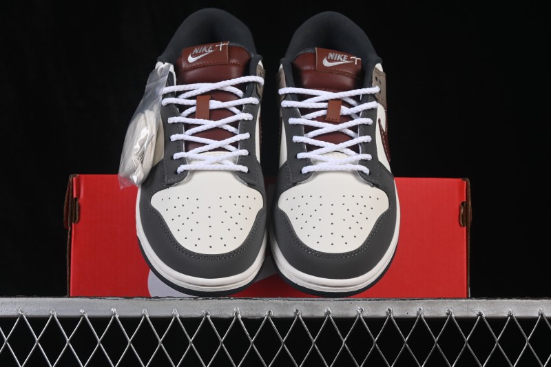 Nike SB Dunk Low Skateboarding Shoes with Cushioned Collar - IM6670-202