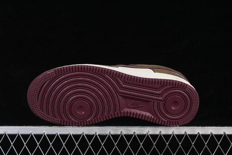Nike Air Force 1 '07 Low Basketball Shoes with Co-Branded Design and Classic Cushioning - BK1916-011