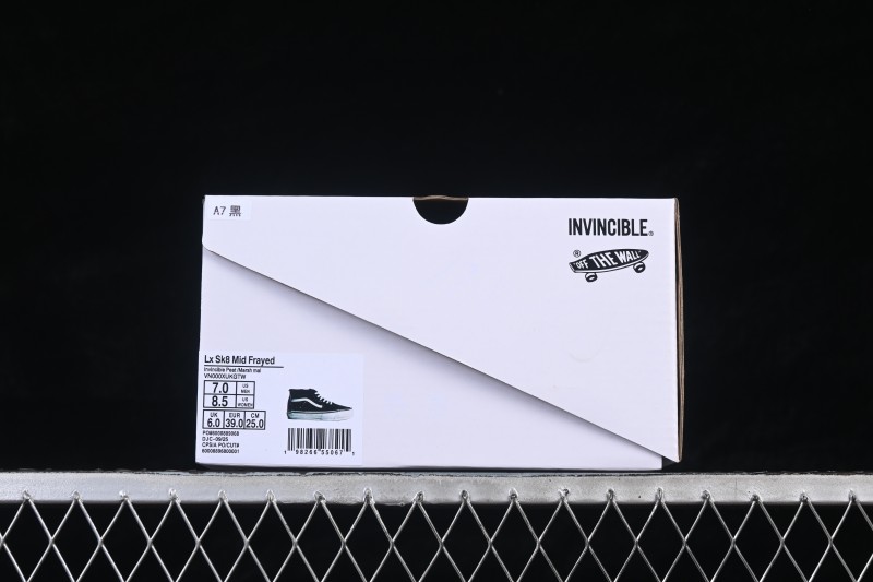 Vans Sk8-Mid Frayed Casual Skateboarding Shoes - VN000XUKGTW