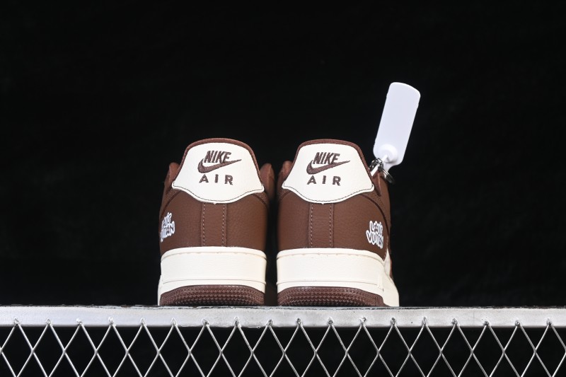 Nike Air Force 1 '07 Low Basketball Shoes with Brown Cheese Print Design - DF0188-127