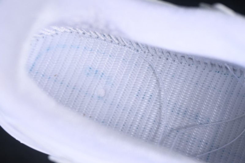 Nike Air Force 1 '07 Low Casual Skateboarding Shoes with Full-Length Air Cushion - IR8637-100