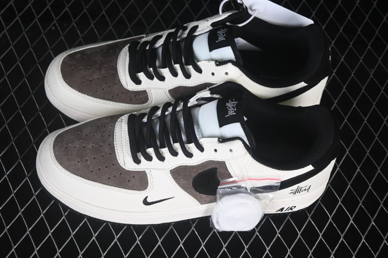 Nike Air Force 1 '07 Low Skateboarding Shoes with Full-Length Air Cushion - HO7788-112