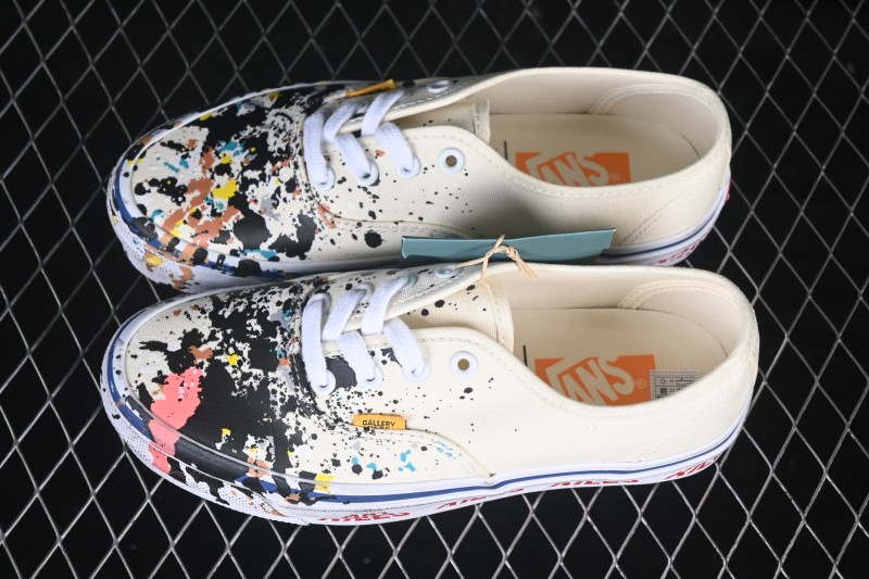 Vans Authentic 44 Low-Top Casual Vulcanized Skate Shoes - VN000SJKEM2