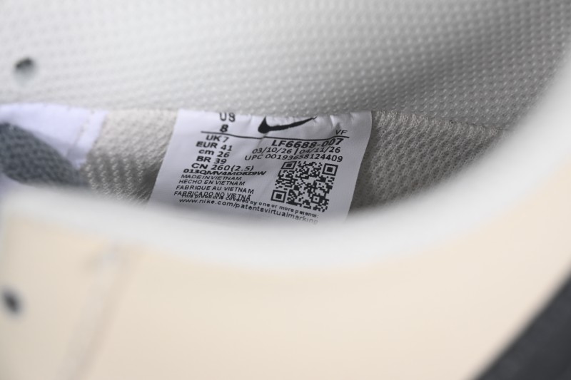 Nike Air Force 1 '07 Low Basketball Shoes with Full-Length Air Cushion - LF6688-007