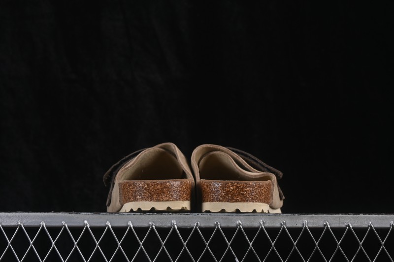Birkenstock Sandals Collection with Soft Leather Lining and Cushioned Midsole - 1015573
