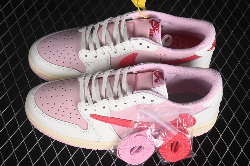 Nike Travis Scott x Air Jordan 1 Low OG Retro Basketball Shoes with Reverse Swoosh Design - IQ7604-101