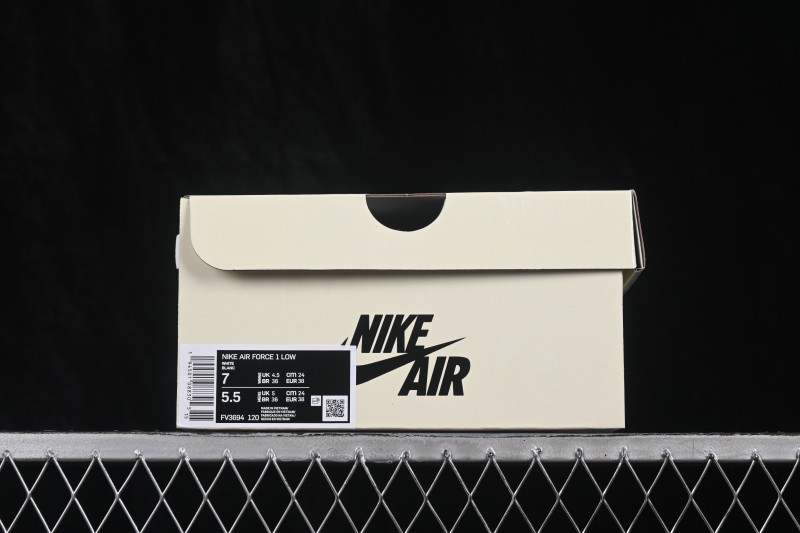 Nike Air Force 1 '07 Low Collaborative Skateboarding Shoes with Full-Length Air Cushion - FV3694-120