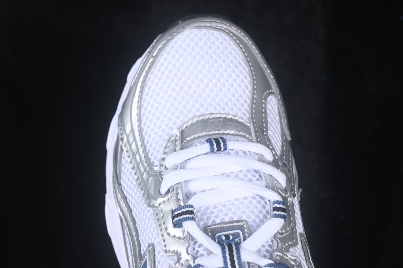 New Balance 740 Series Retro Dad Sneakers for Running and Casual Wear - U740ITL-D