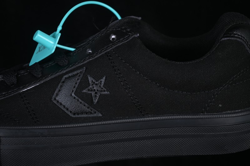 Converse Sport Casual Round-Toe Low-Top Canvas Shoes with Lace-Up Design - A12332C