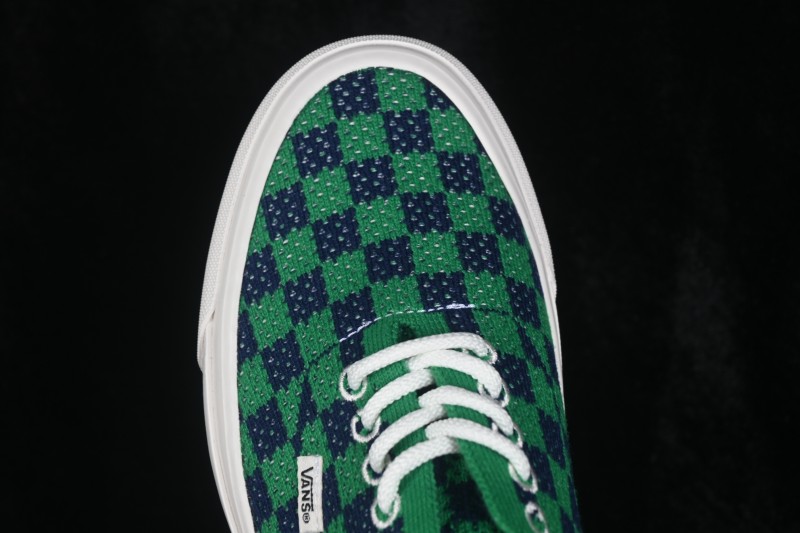 Vans Authentic 44 Low-Top Casual Skateboarding Shoes with Vulcanized Sole - VN000EJC5W3