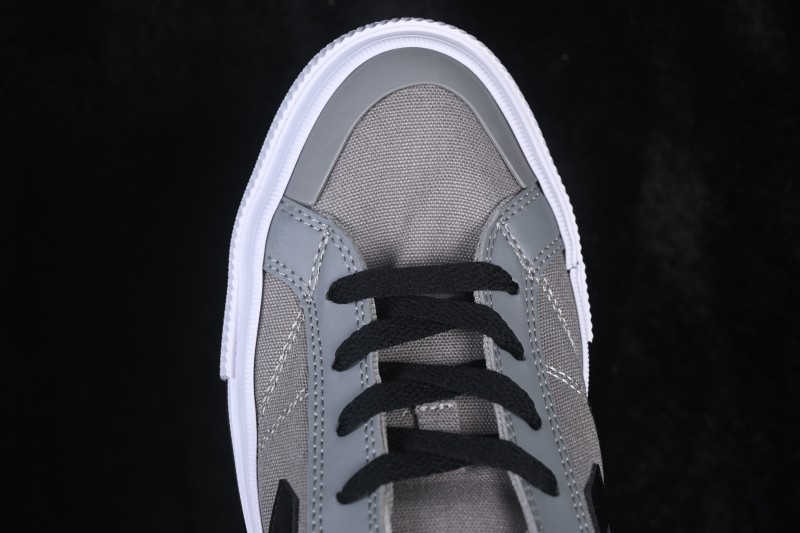 Converse Sport Casual Round-Toe Low-Top Canvas Shoes with Lace-Up Design - A10548C