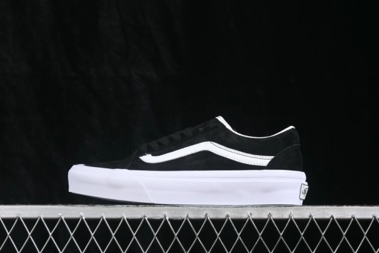 Vans Old Skool 36 Low-Top Casual Skate Shoes with Classic Side Stripe - VN000CNGCIE1