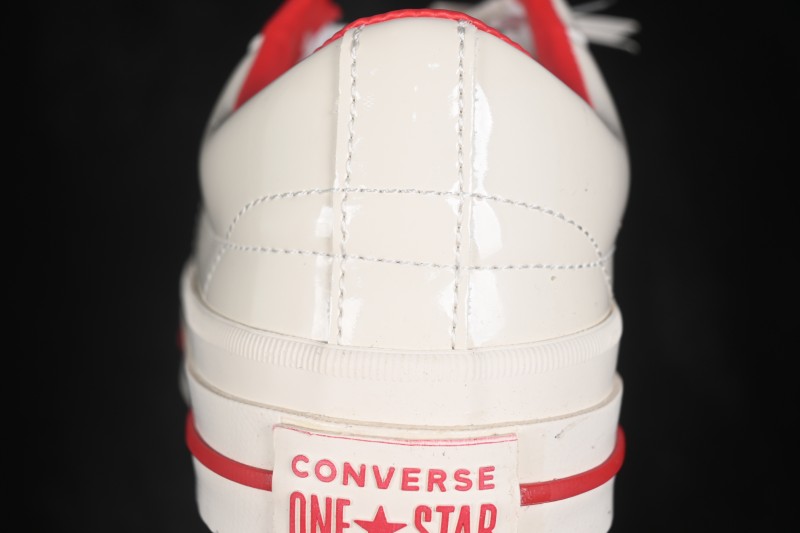 Converse One Star 95 Classic Low-Top Casual Skateboarding Shoes with Glossy Patent Leather and Reflective Star Logo - 167326C