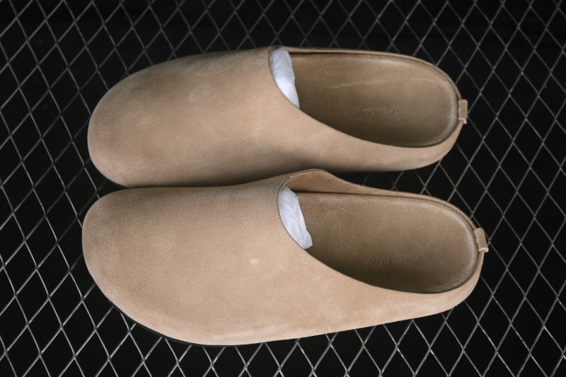 The Row Hudson Round-Toe Closed-Toe Casual Mule Slippers - SAND