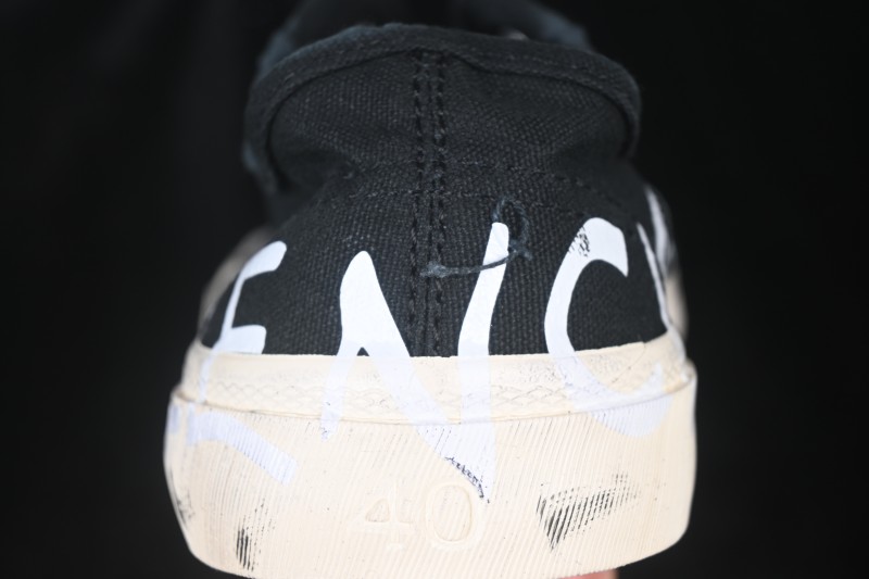 Balenciaga Paris Low Top Lace-Up Distressed Fashion Sneakers - W3RR51099