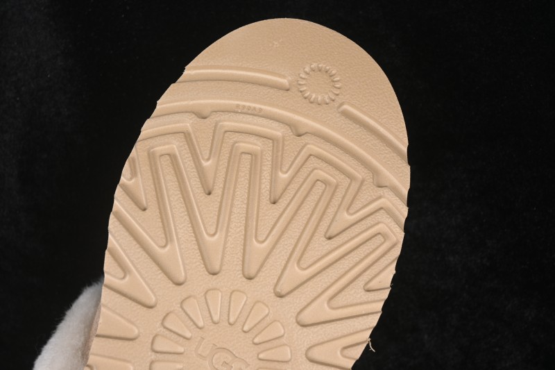 UGG Tazzelle Ankle Platform Snow Boots with Cow Split Leather and Fleece Lining - AJD4